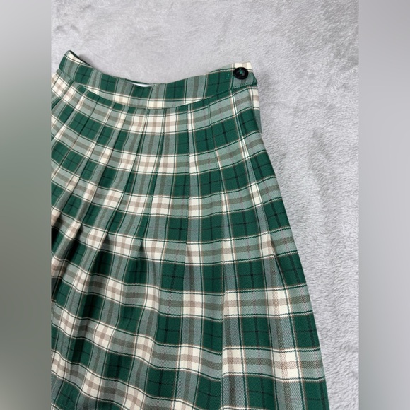Urban Outfitters Pleated Mini Skirt X Small Green Plaid School Preppy Academia - Picture 3 of 14